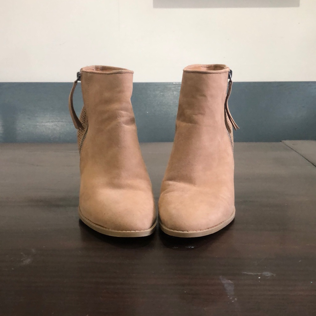 Universal Thread Suede Booties